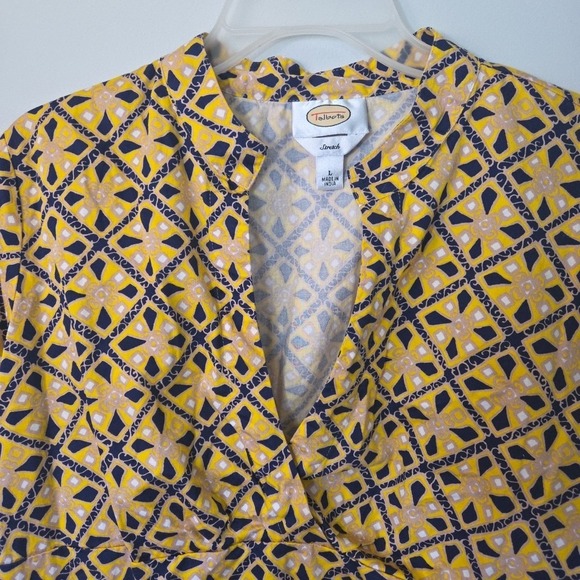 Talbots Womens Shirt Size Large Geometric Yellow Blue Pullover V Neck Stretch - Picture 4 of 9